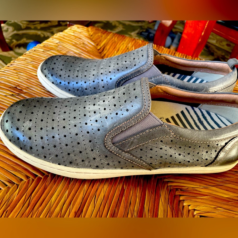 Taos Court sneaker in Steel sz 9